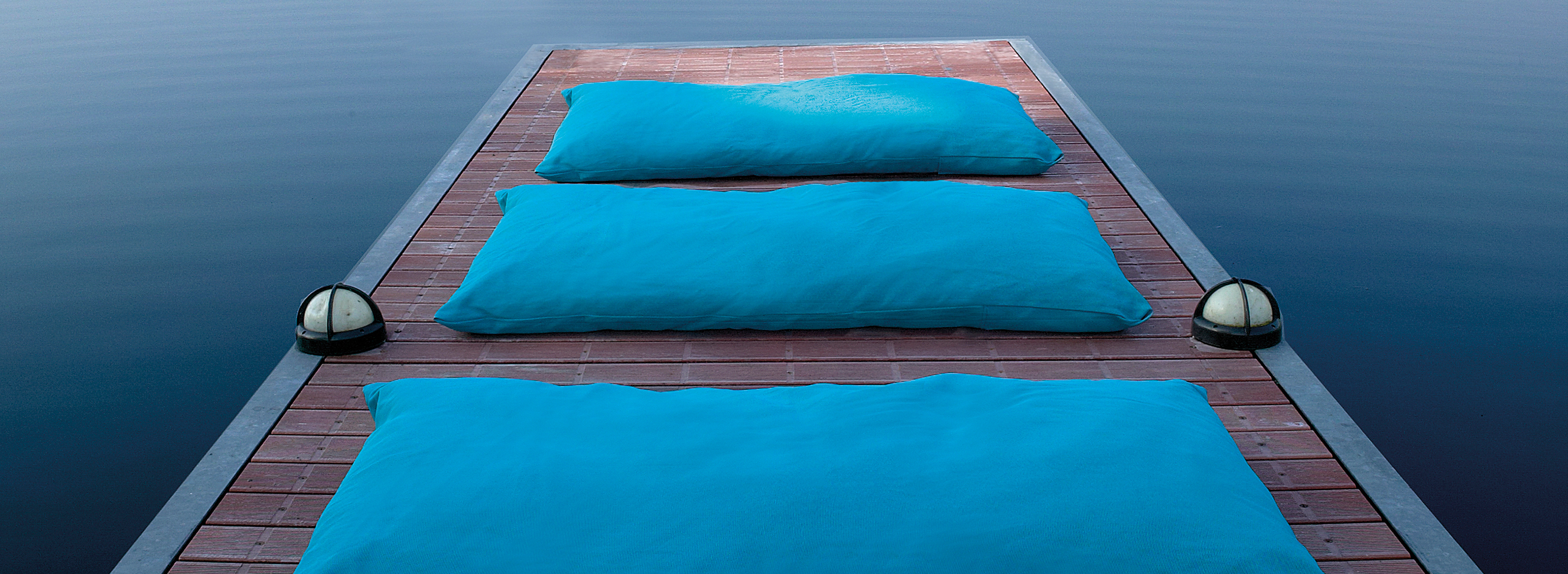 SACCO outdoor pillows by Kannoa - Outdoor Commercial Grade Pillows designed for Commercial, Hospitality and Residential Settings