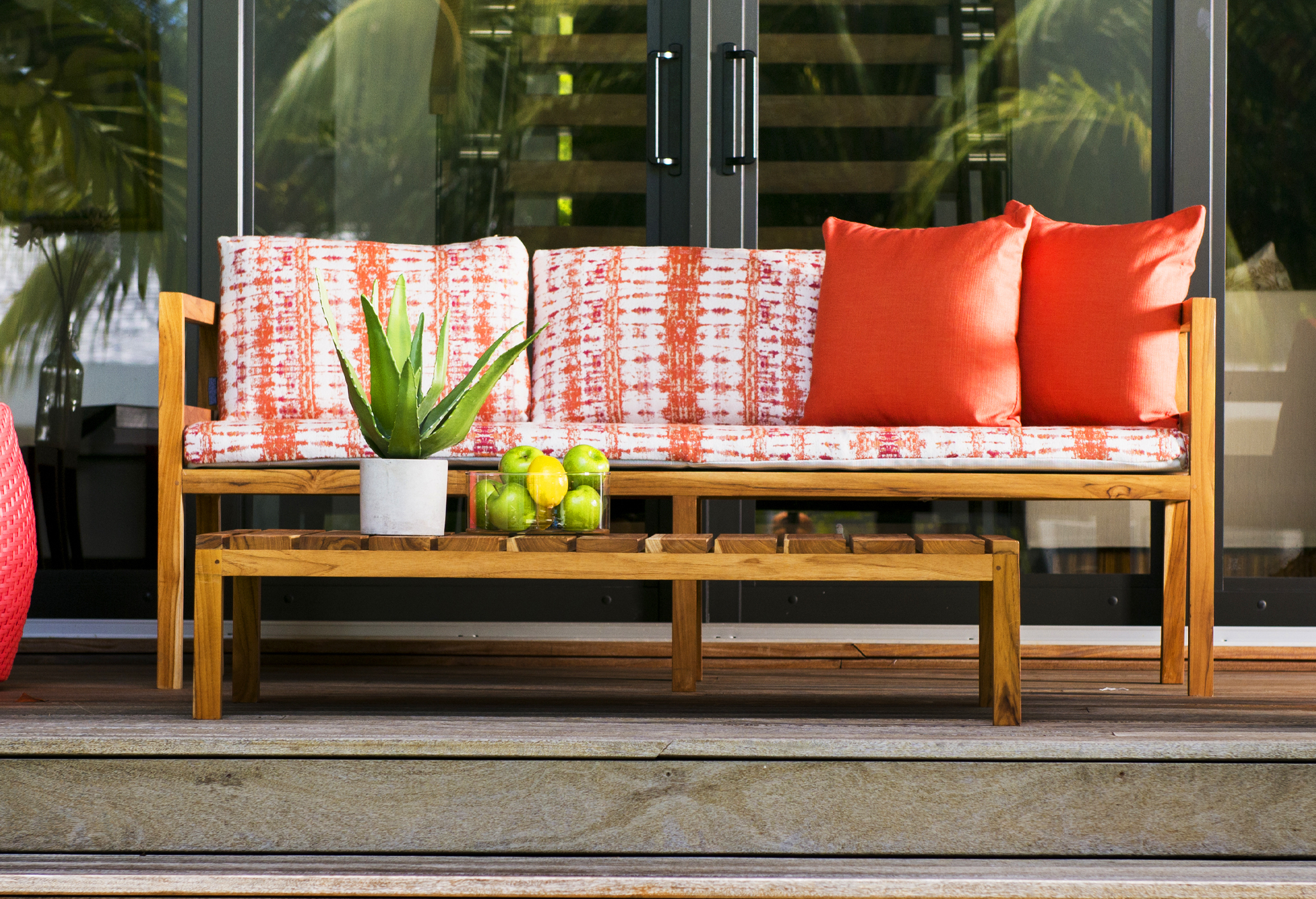 Kannoa Sofas and Loveseats for the Outdoors