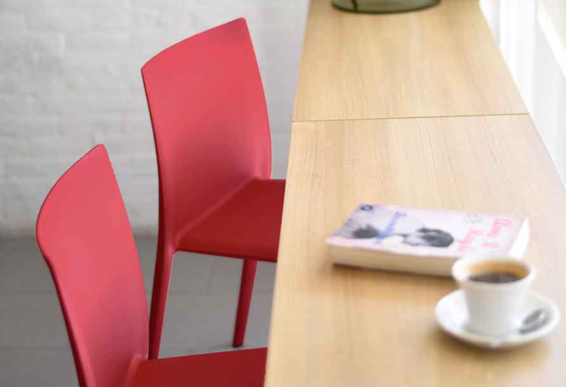 SPOGA Durable, plastic injection molded chair