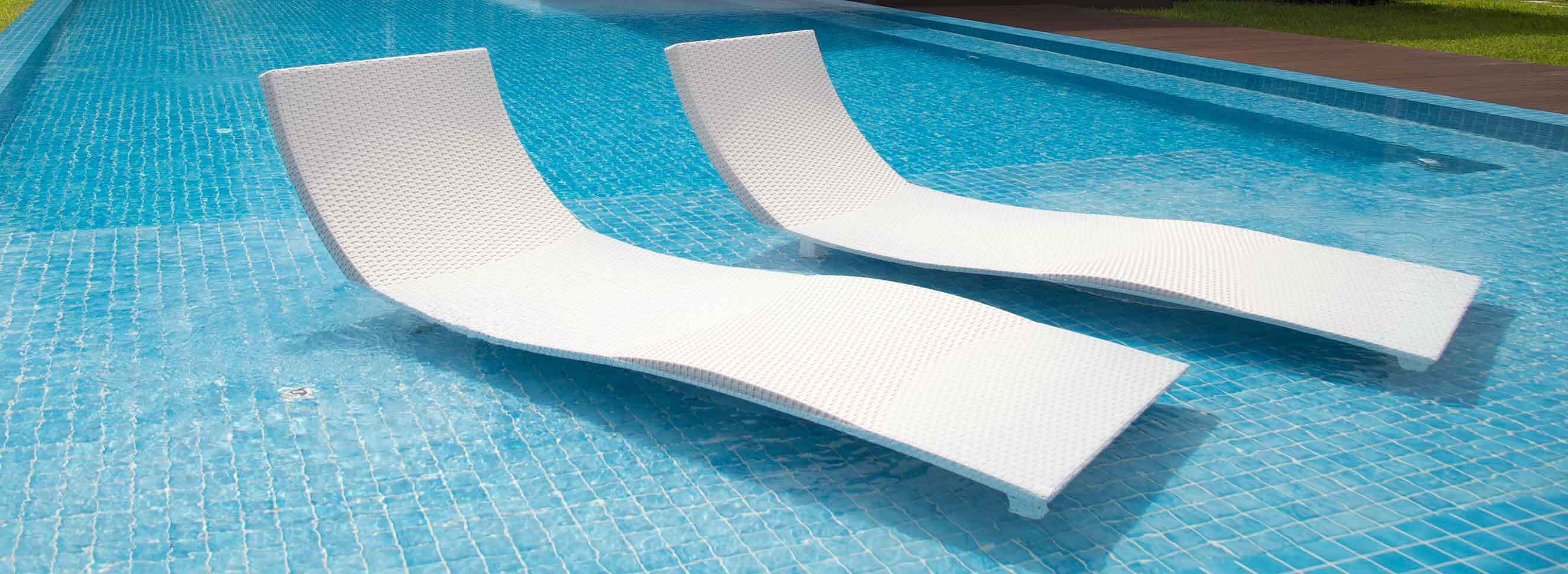 Wave Chaise Lounge by Kannoa