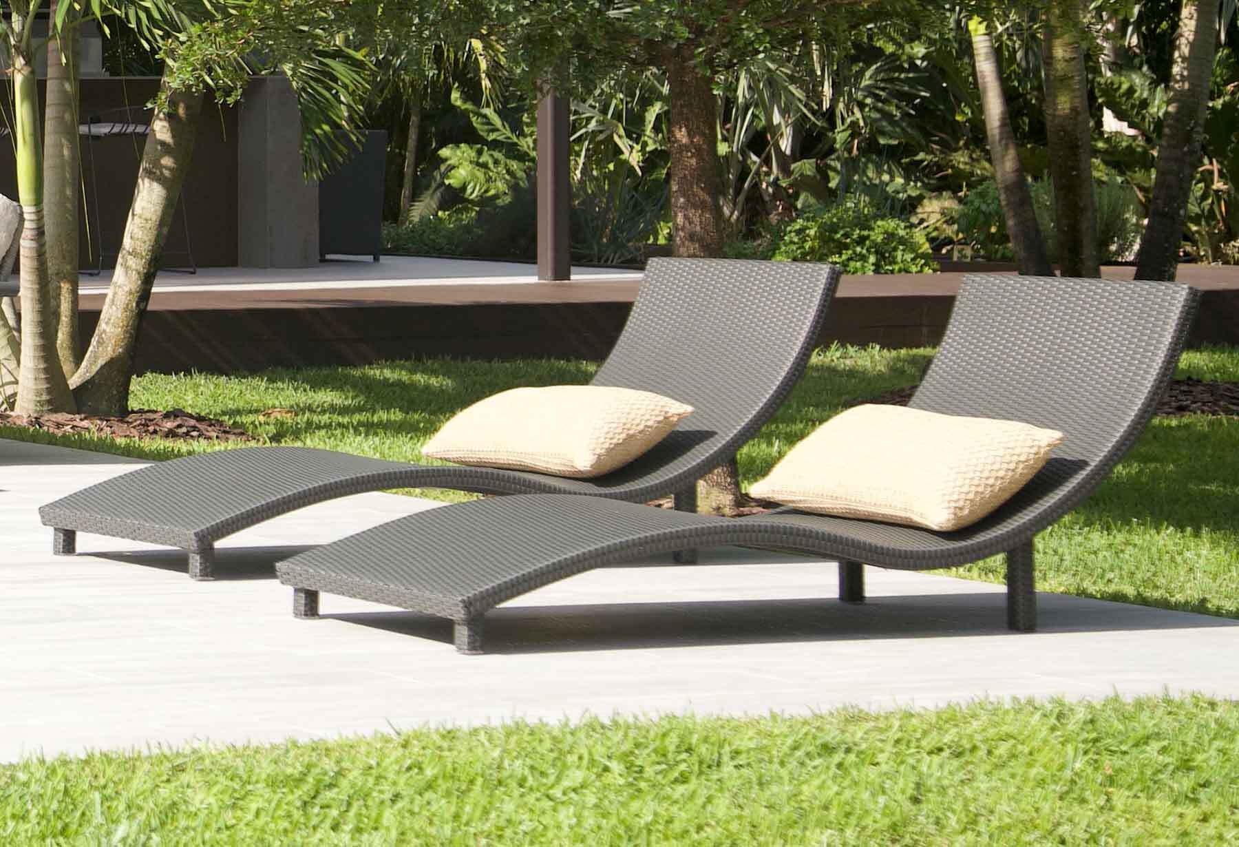 Wave Chaise Lounge by Kannoa