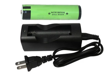 Li-Ion Charger (Single Slot) + 18650 3.6V Panasonic Li-Ion (3400 mAh) w/ PCB