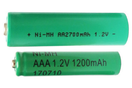 2 x AAA (1200 mAh) + 2 x AA (2700 mAh) NiMH Batteries