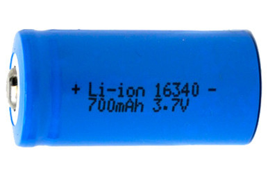 Power Portable 3.7V RCR123A 700mAh lithium battery front view