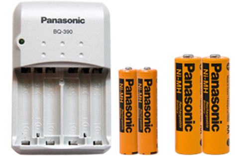 Panasonic BQ-390 AA/AAA Charger + 2 AA (2000mAh) + 2 AAA (700mAh) NiMH Panasonic Rechargeable Batteries