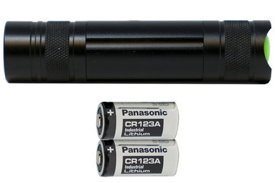 Cree XP-E LED S06 flashlight with Panasonic CR123 batteries