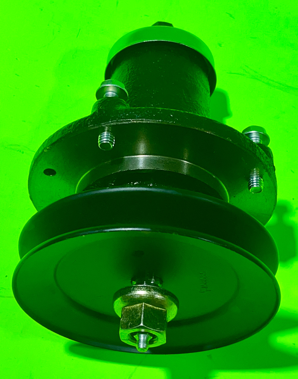 Mower Spindle with Pulley for Husqvarna Jonsered MZ52 MZT52 Z52XF 52-Inch Deck 539131898 532173436