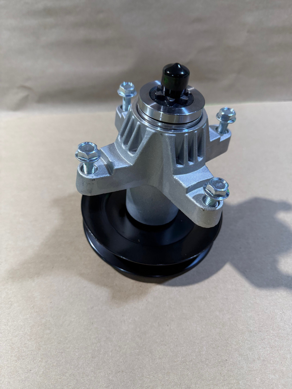 NEW Troy-Bilt Deck Spindle For Mustang RZT 50" 918-04126 618-04125 NEW Troy-Bilt Deck Spindle For Mustang RZT 50" 918-04126 618-04125