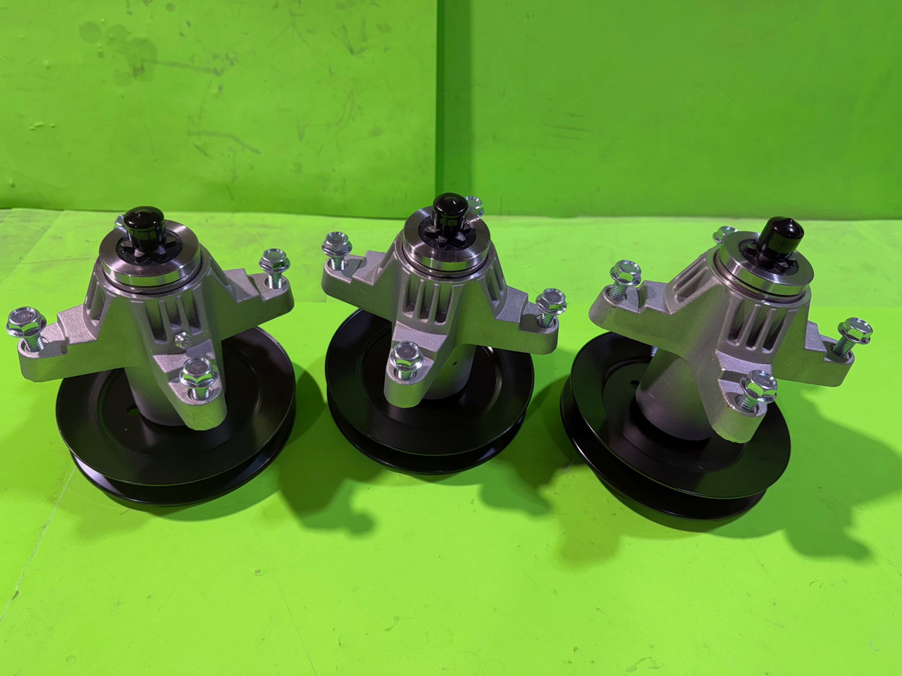 NEW Troy-Bilt 3 Deck Spindles For Mustang XP 50" 918-04126 618-04125 NEW Troy-Bilt 3 Deck Spindles For Mustang XP 50" 918-04126 618-04125