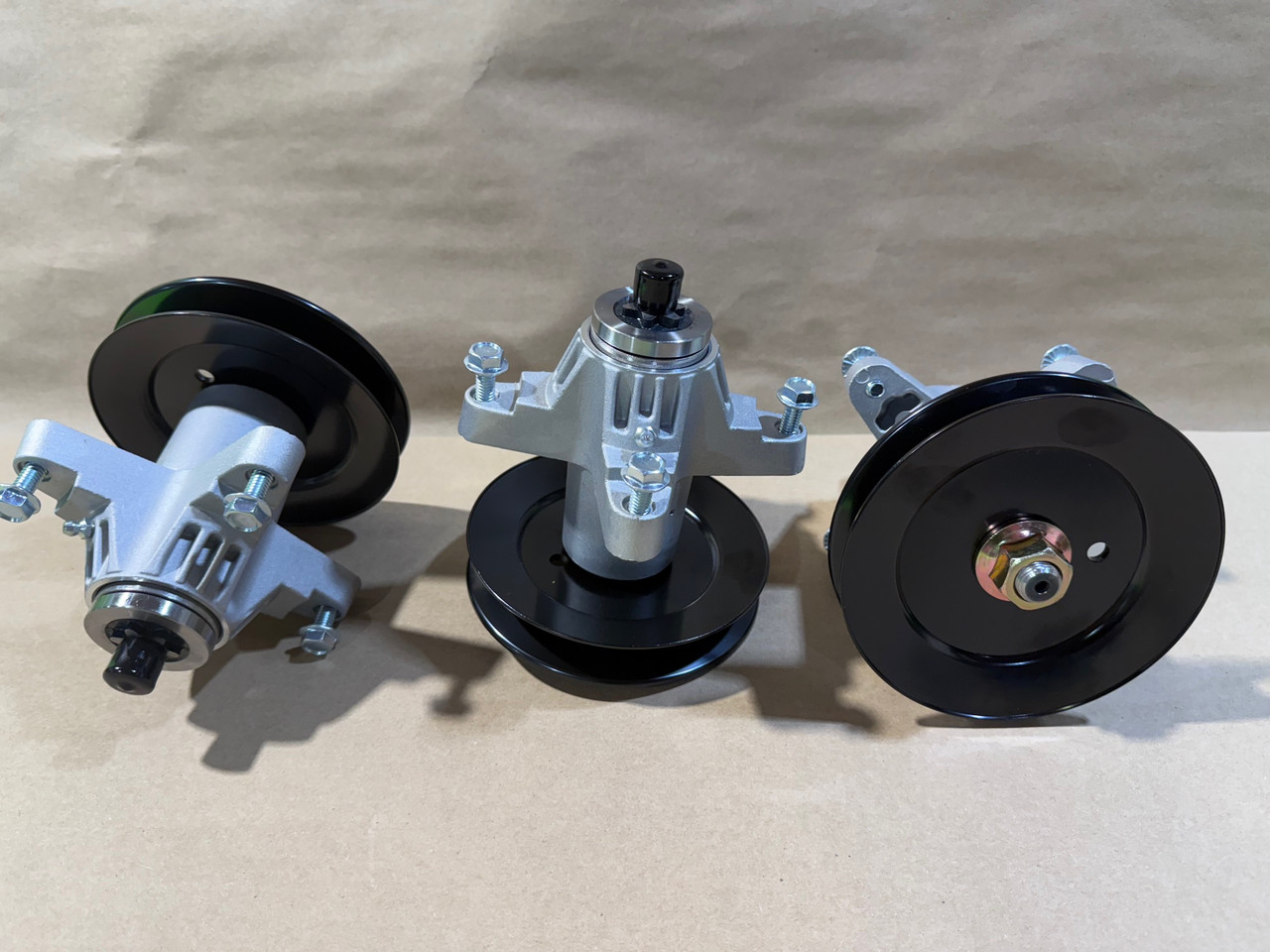 NEW Cub Cadet 3 Deck Spindles 50" Deck 918-04126 618-04125 NEW Cub Cadet 3 Deck Spindles 50" Deck 918-04126 618-04125