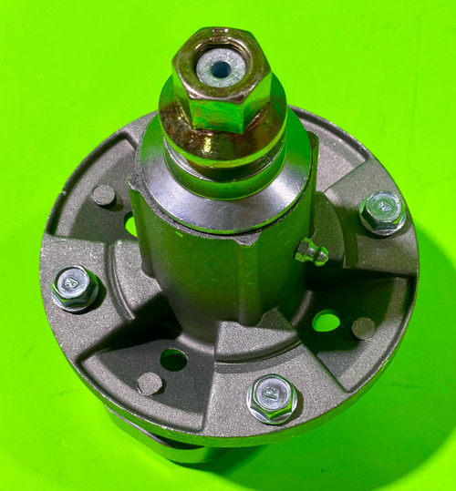 John Deere Spindle Assembly L100 Series Lawn Tractor / GY20479 GY20050 GY20785 82-356