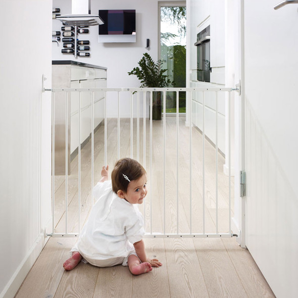 BabyDan Multidan Metal Safety Gate - White (W 62.5-106.8 cm)