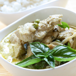 Fair Trade Thai Food Green Curry Organic Meal Kit from Thailand