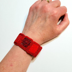 Fair trade beaded squares bracelet from Guatemala