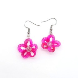 Fair trade hand woven crin horsehair daisy flower dangle earrings from Chile 