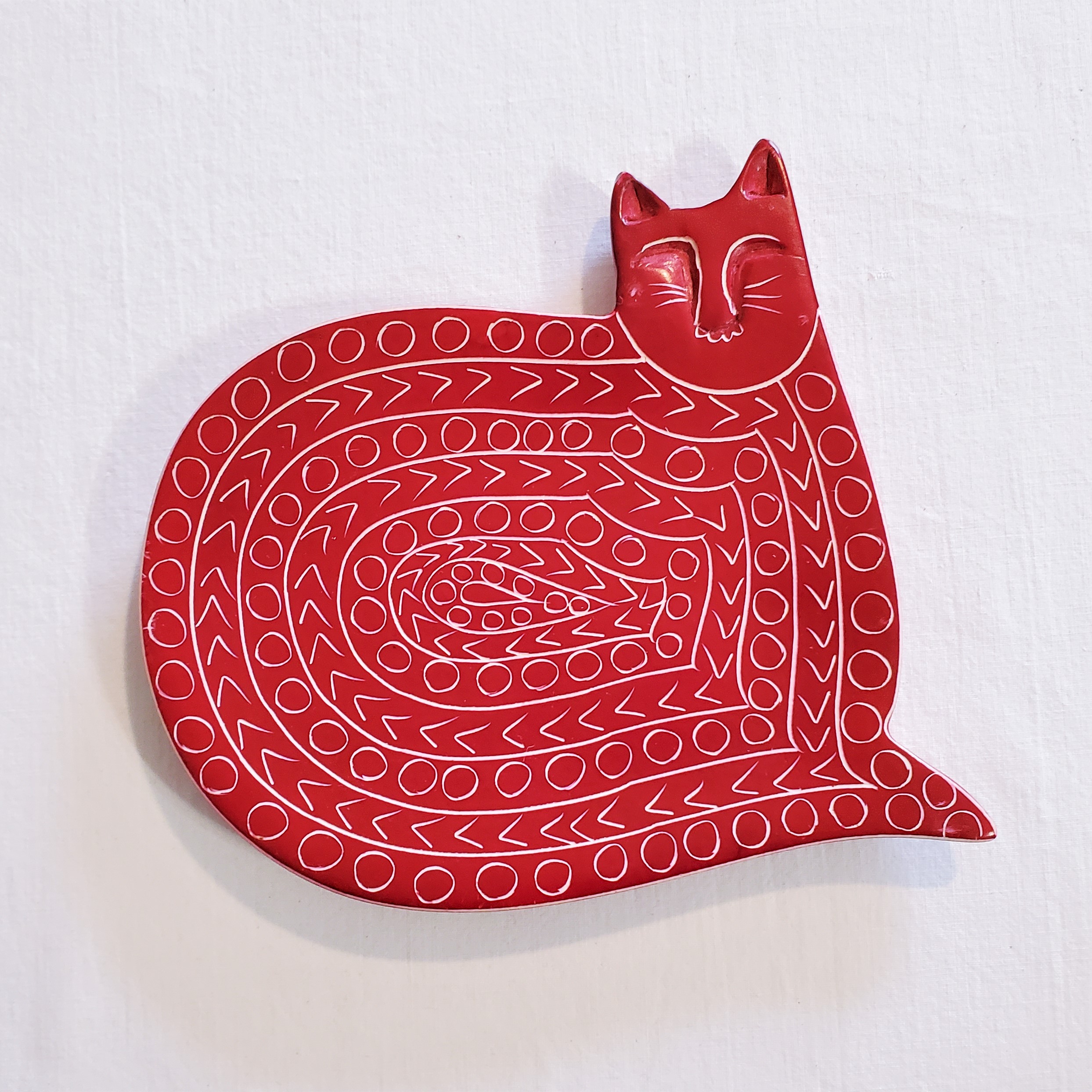 rotation forgænger Katedral Carved Soapstone Red Cat Plate from Kenya - The Silk Road Fair Trade Market