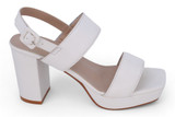 WHITE PU PUFFY SANDAL HEEL