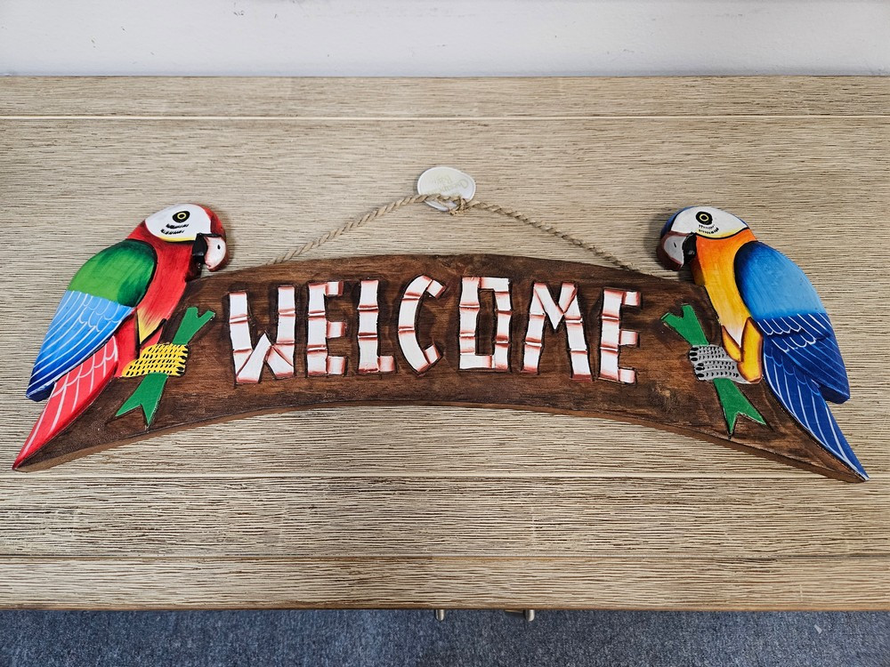 PARROT WELCOME PLAQUE 24323-2 - Curious Cargo Home Decor