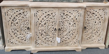 4 DR CARVED SIDEBOARD CBMM72AS-