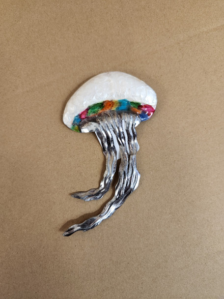 WHITE JELLYFISH MAG MAM-39J-37