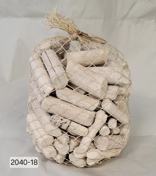 Driftwood in Net 2040-18