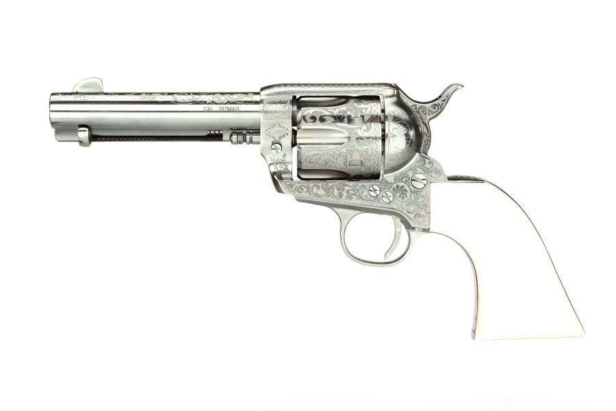 Taylors 1873 Outlaw Legacy 357 Mag 5.5" - 810012510486