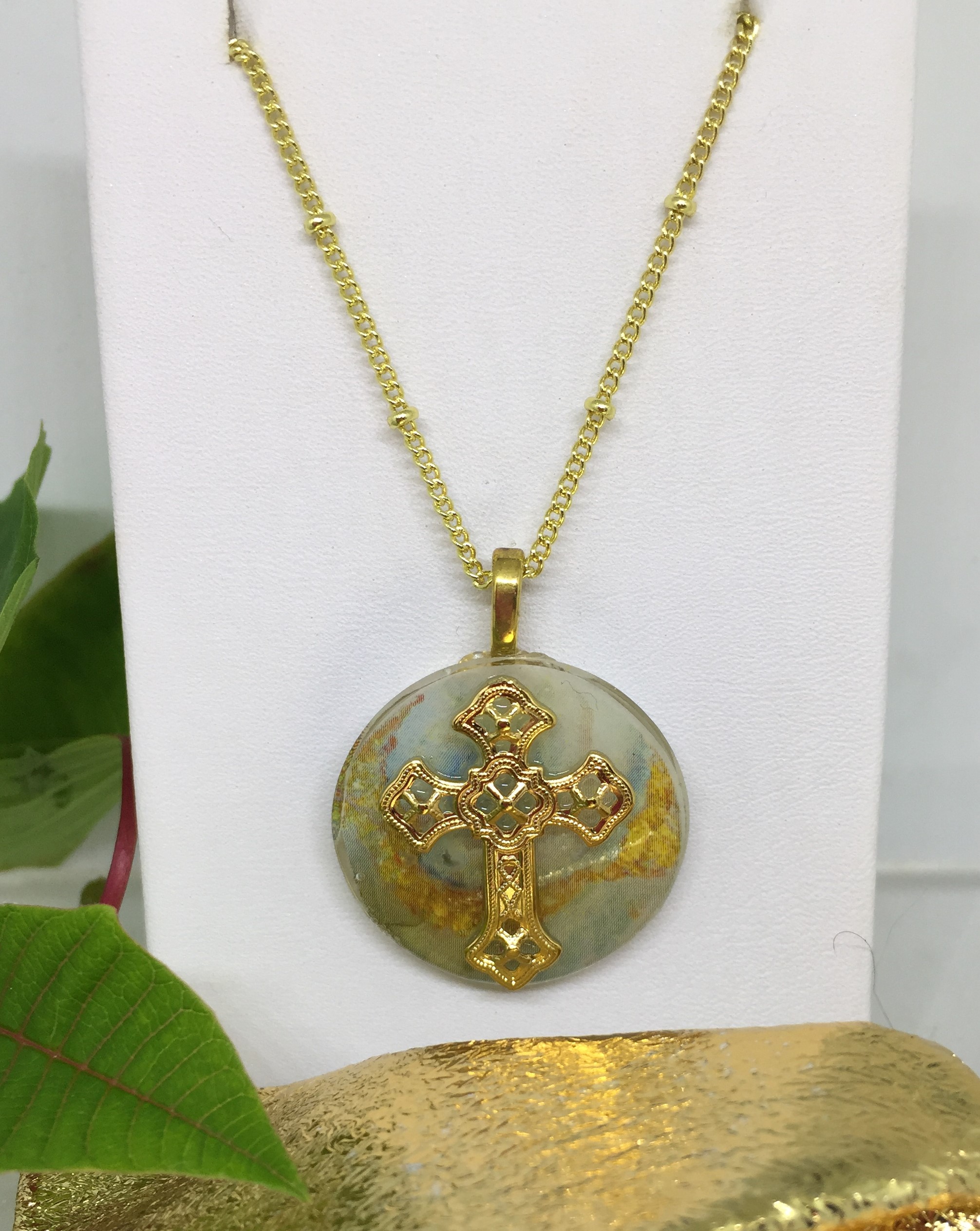 Gifts that inspire| Filigree Cross Inspirational Pendant Jewelry 