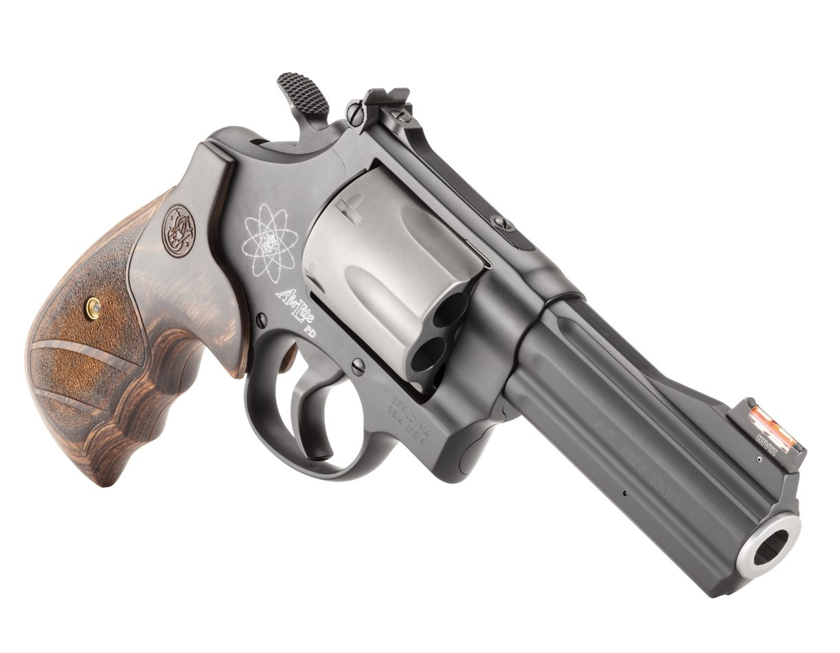 Smith & Wesson Model 329 Personal Defense 44 Mag 4