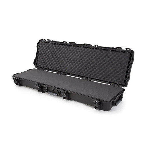 Nanuk 995 case with customizable protective foam for rifles