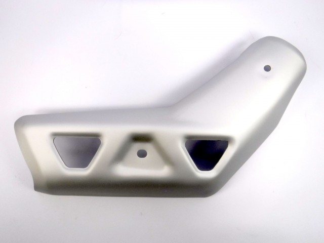 「RT-99338」 Heat shield exhaust rh v85tt