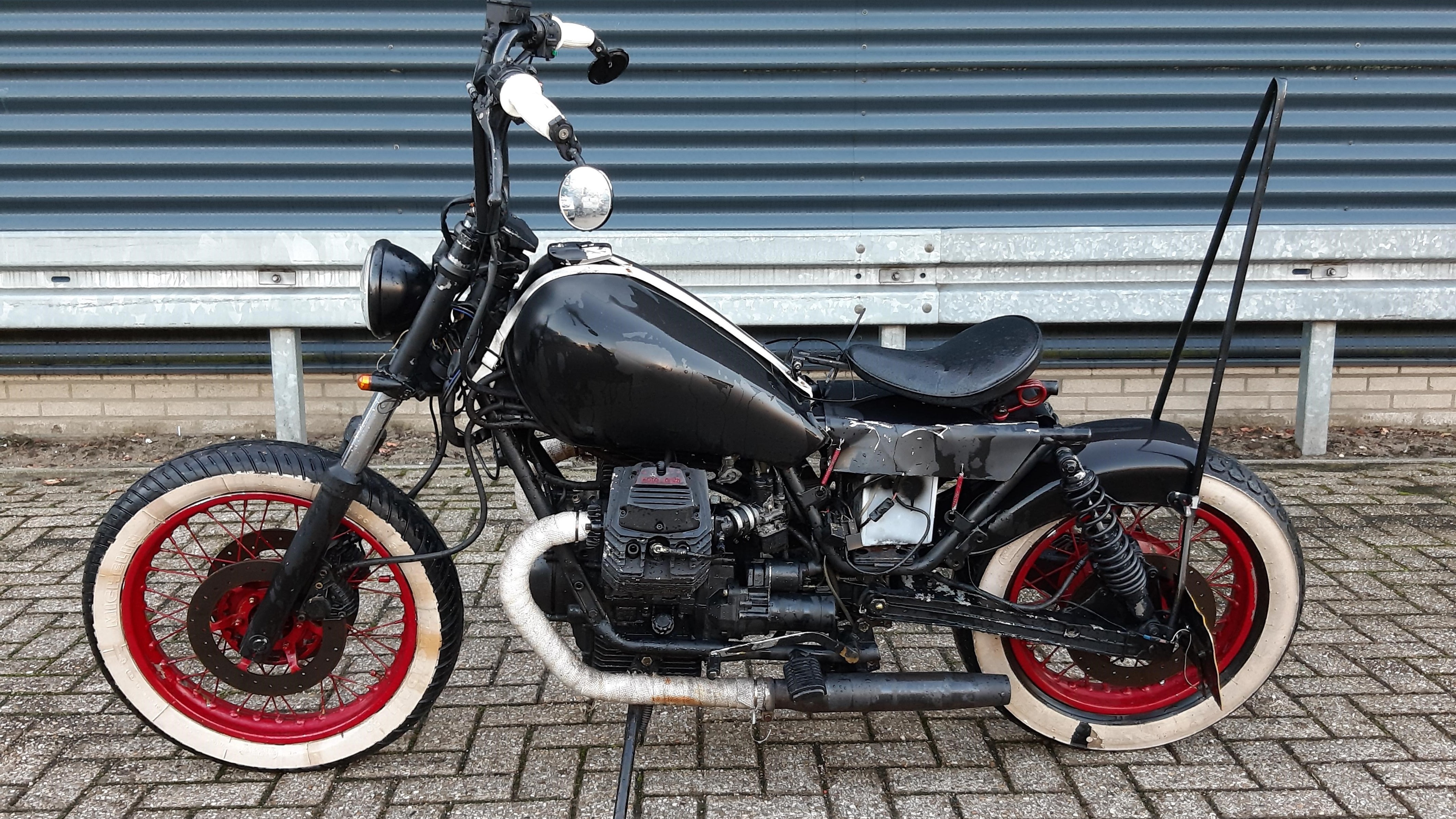In Onderdelen: Moto Guzzi V65 Florida 1994 30.986Km