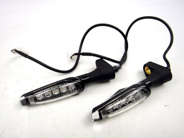 TRIUMPH トライアンフ LEDウインカー 純正オプション A2701151 Triumph LED Indicator Kit A2701151 – World Of Triumph