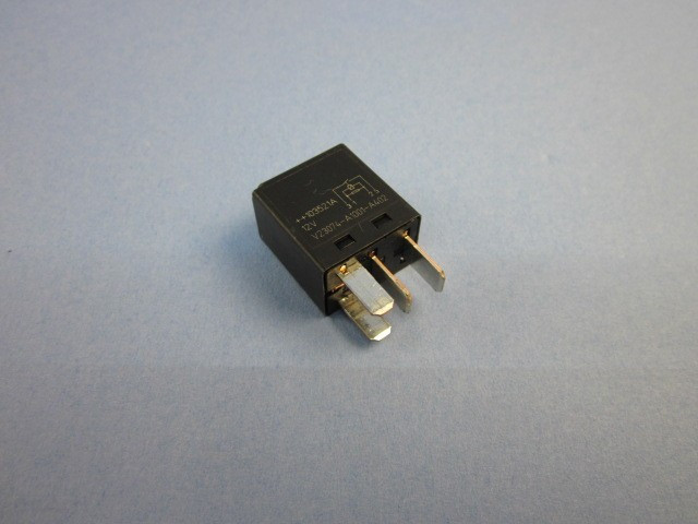 S。 MOTO GUZZI Relais Kraftstoffpumpe GU01732560 Relay fuel pump