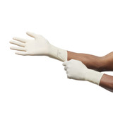 Protexis PI Classic Surgical Glove Size 7.5 Sterile Polyisoprene Standard Cuff Length Smooth Ivory Not Chemo Approved, 2D72PL75X, Box of 50