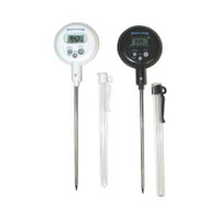 Digital Laboratory Thermometer Marathon Fahrenheit / Celsius 14° to 392°F (-10° to +200°C) Stainless Steel Probe Free-standing Battery Operated S40796 Pack of 1 S40796 Marathon 725062_EA
