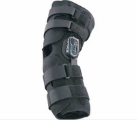 Knee Brace DonJoy® Playmaker™ Standard Large Hook and Loop Strap Closure 21 to 23-1/2 Inch Thigh Circumference / 15 to 17 Inch Knee Center Circumference / 16 to 18 Inch Calf Circumference Left or Right Knee 11-0759-4 Pack of 1 11-0759-4 DonJoy® Playmaker™ Standard 709152_EA