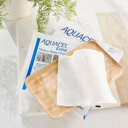 Aquacel Extra Gelling Fiber Wound Dressing 6 X 6 Inch Square Sterile, 420673, Pack of 1