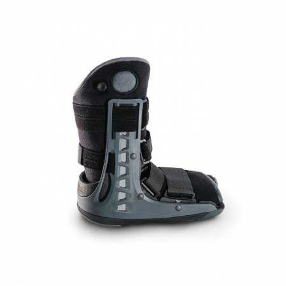 Air Walker Boot MaxTrax™ 2.0 Air Pneumatic Medium Left or Right Foot Adult 79-95735 Pack of 1 79-95735 MaxTrax™ 2.0 Air 1211386_EA