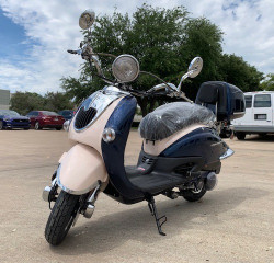 New Trail Master Sorrento 150A Scooter, Electric and kick start - Blue-Front-View