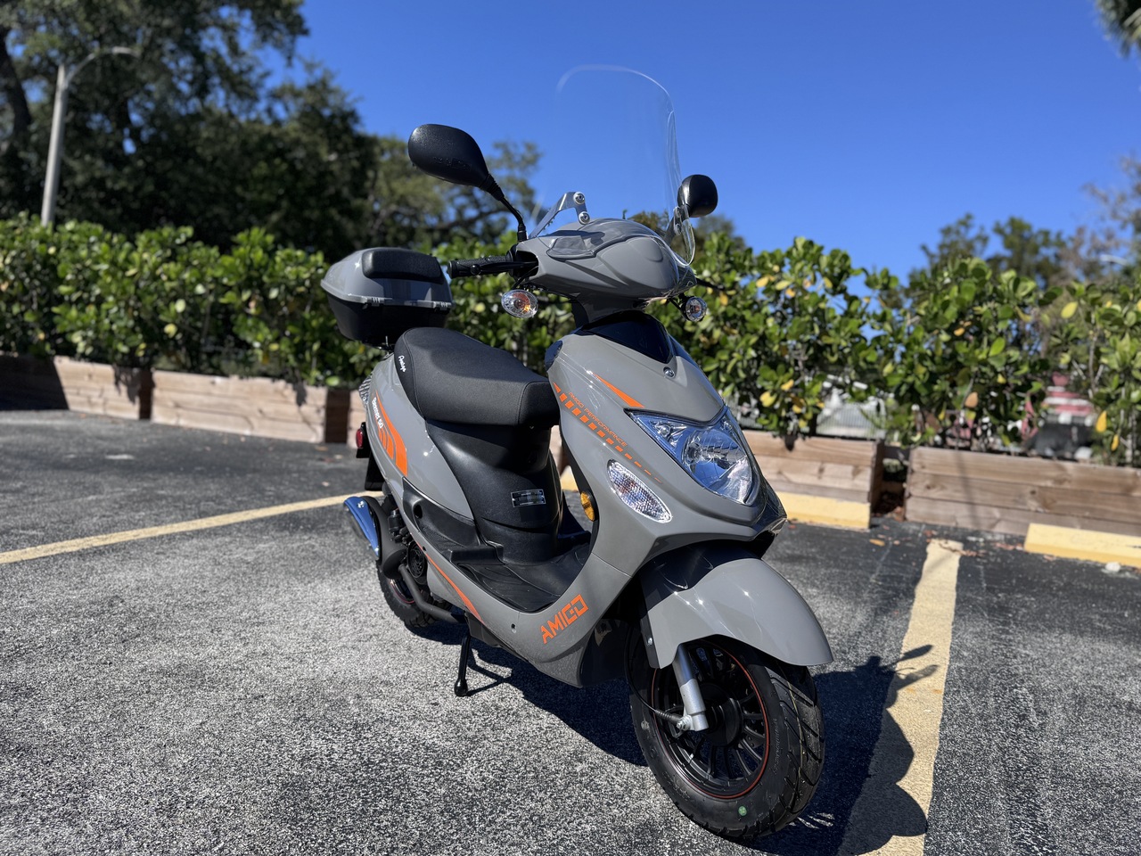 Amigo Beemer-50 FA 49cc Moped Scooter 4 Stroke Single Cylinder Ca Approved
