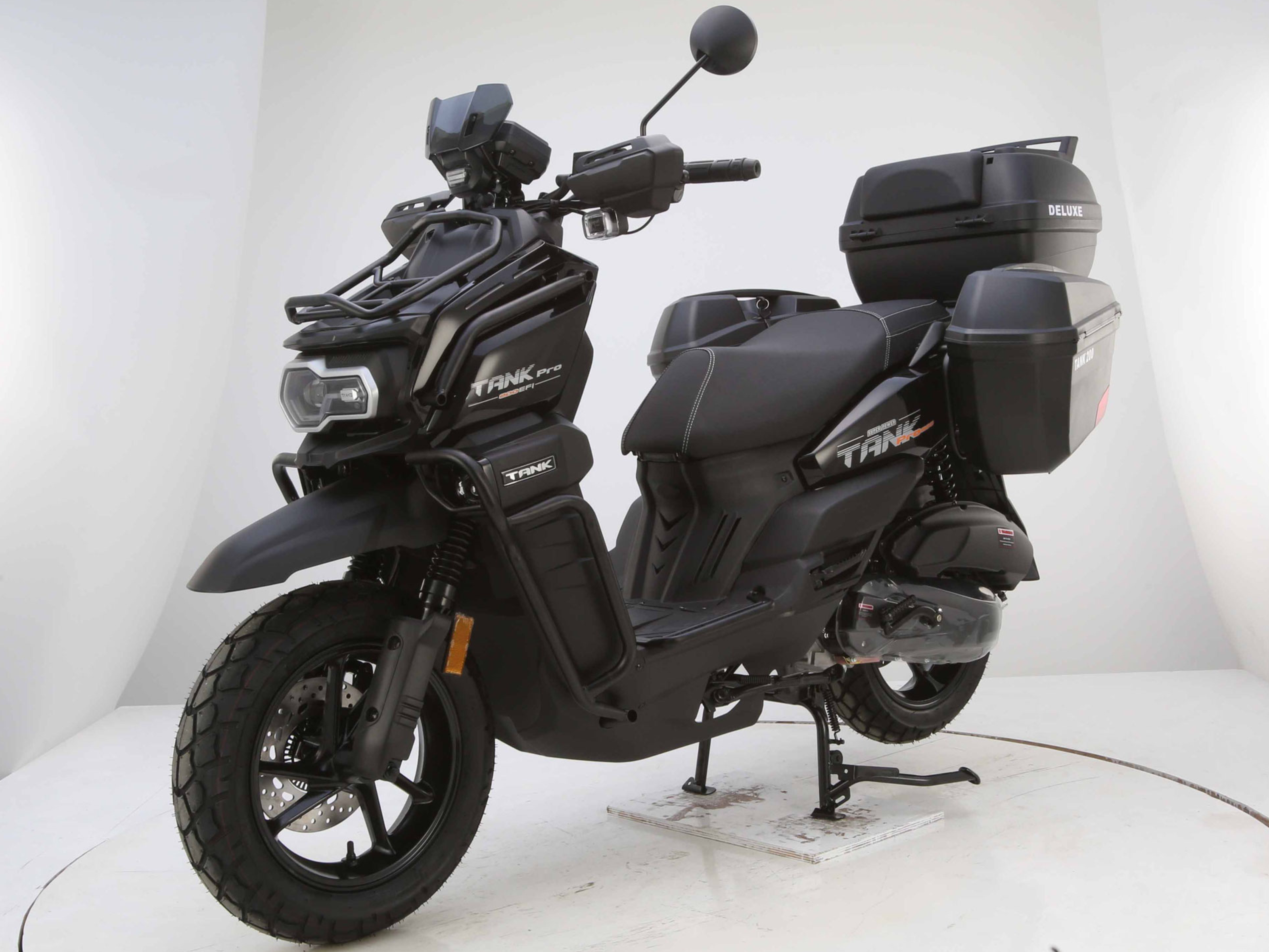 New Army-Style Tank 200 EFI Deluxe Scooter – Bigger Tires & Bluetooth