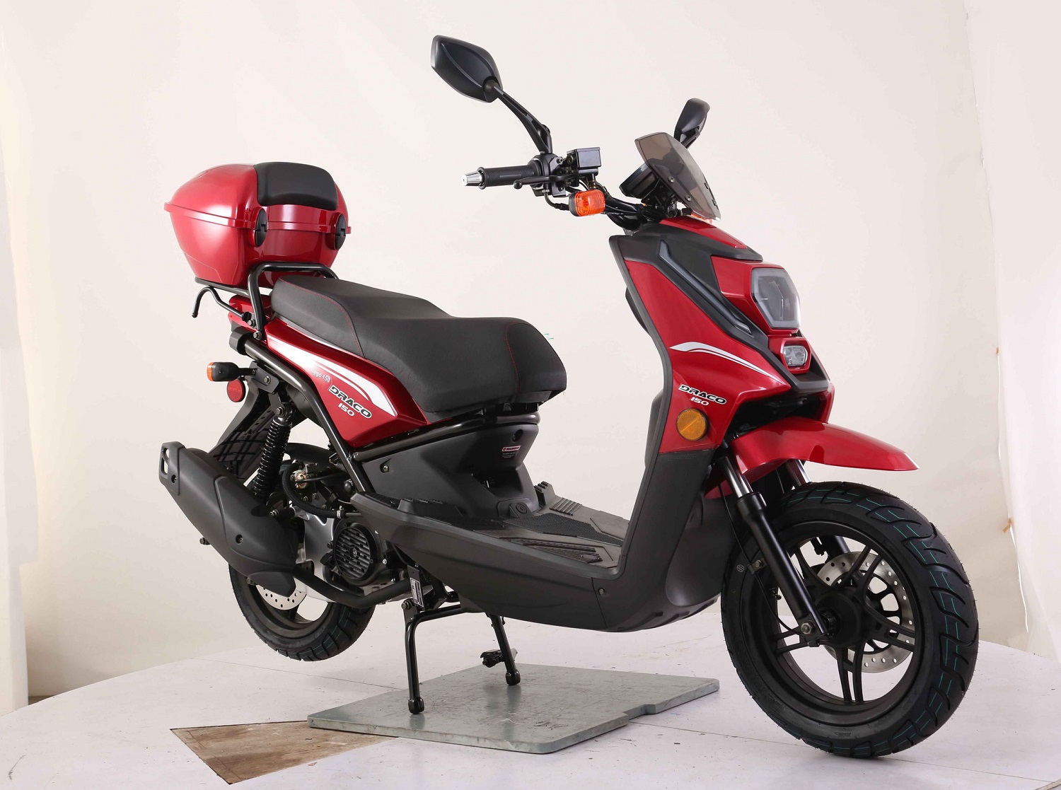 Vitacci Draco 150Cc Scooter, Single Cylinder, 4 Stroke, Air-Cooled, Aliminium Rims