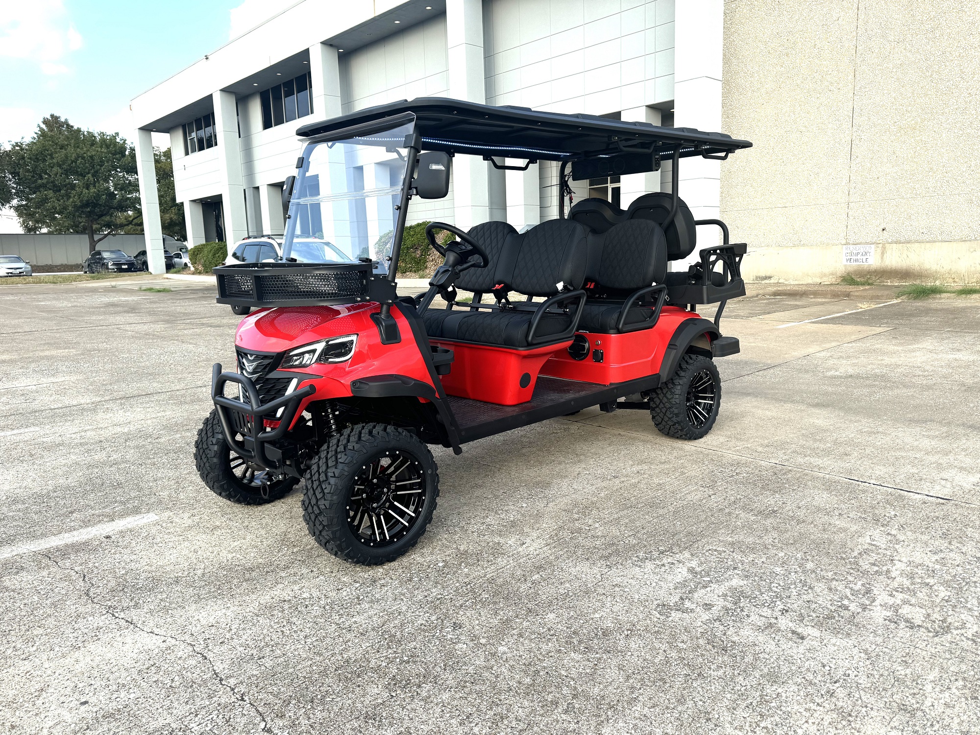 TBM X6-SEATER GOLF CART WITH 5KW LITHIUM BATTERY