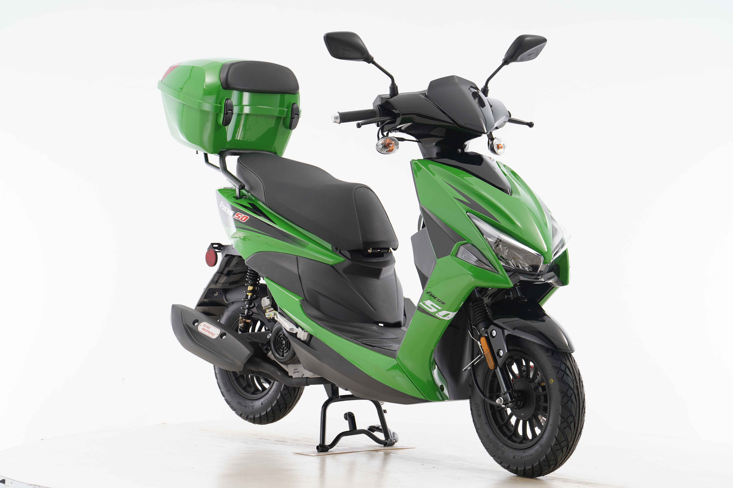 Vitacci FOCUS ST 50cc Gas Powered Scooter – CVT Auto, Street Legal, USB & Rear Box Included