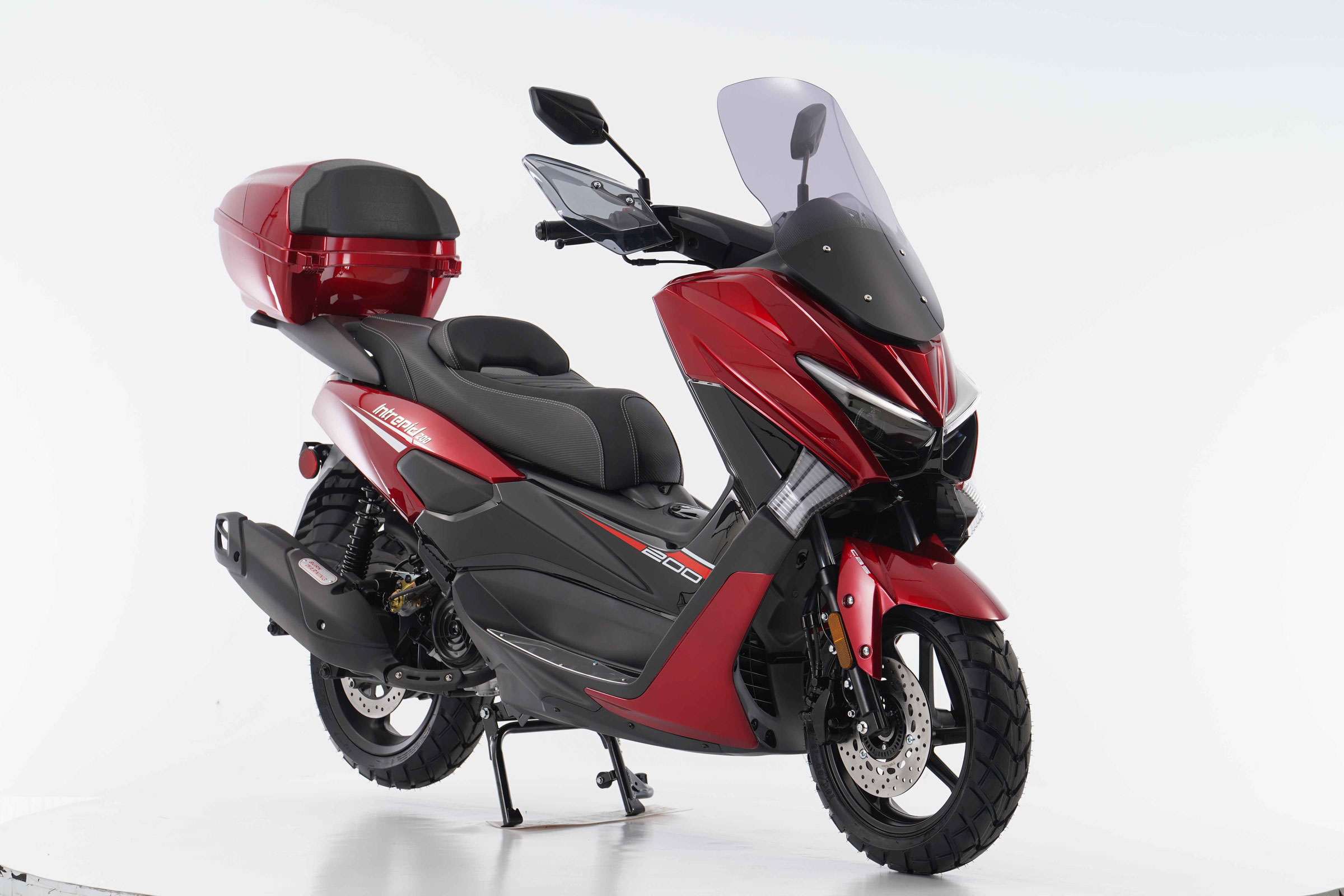 Vitacci Intrepid 200 Scooter – 161cc CVT | Smart Key, Rear Box & Bluetooth MP3