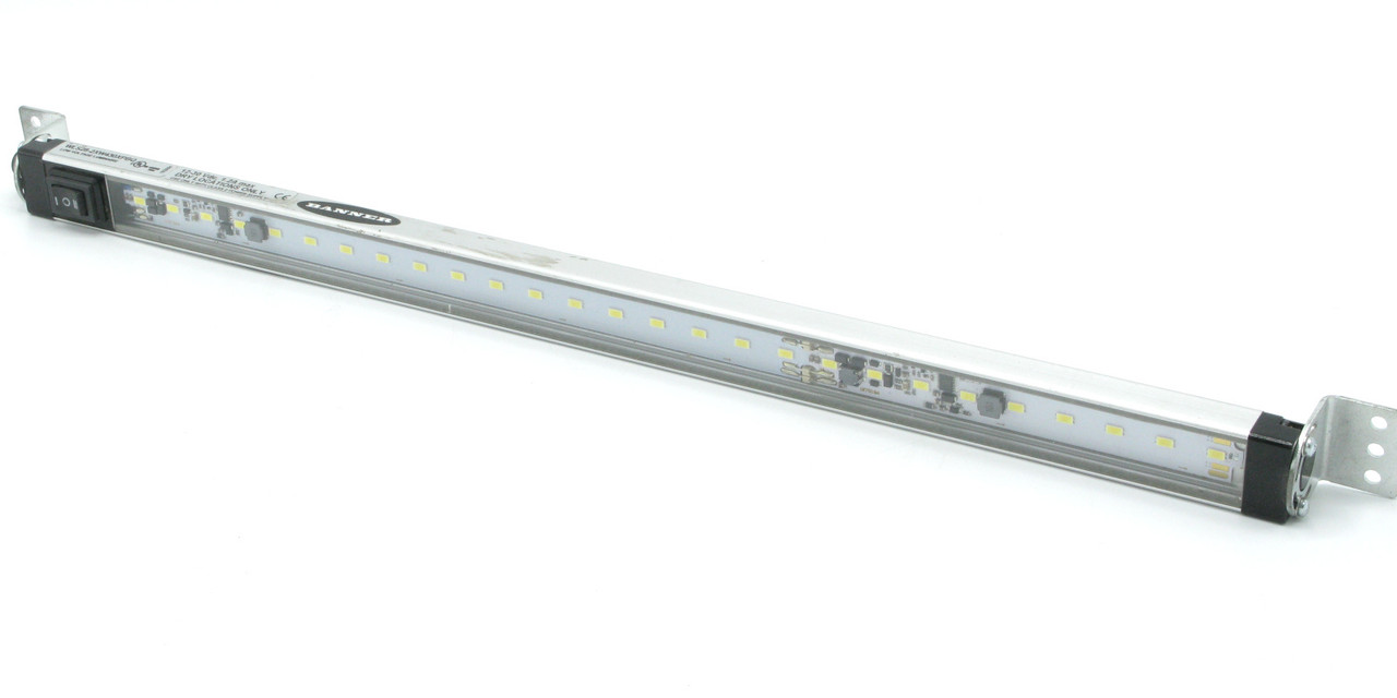 LEDウォールライト 本体 シルバー Banner WLS28-2XW430XPBQ, LED Strip Light, 12-30 Volt DC
