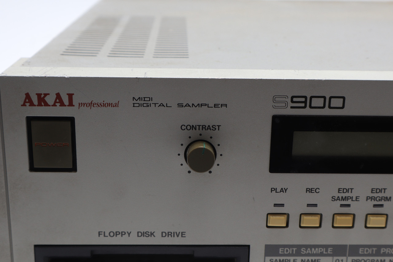 Akai S900 MIDI Digital Sampler Akai S900 MIDI Digital Sampler