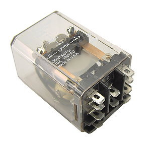 24 VDC Relay, DPDT 10 Amp, Magnetic Latching
