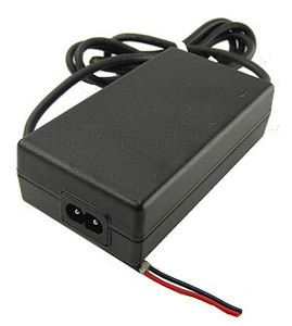 9 Volt DC, 4.5 AMP (4500 mA) Nikon AC Adapter