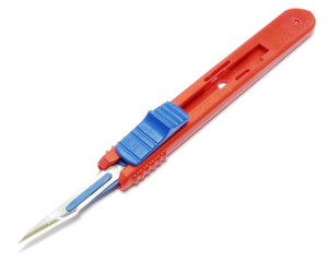 Retractable Scalpel With a #11P Carbon Steel Blade Retractable Scalpel With a #11P Carbon Steel Blade